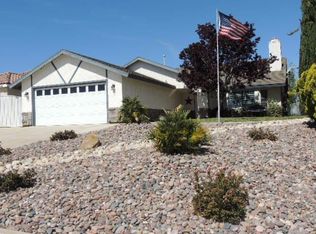 12800 Fairway Rd, Victorville, CA 92395