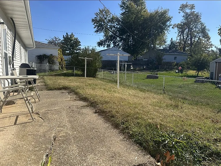 105 W Willman St — Photo 11