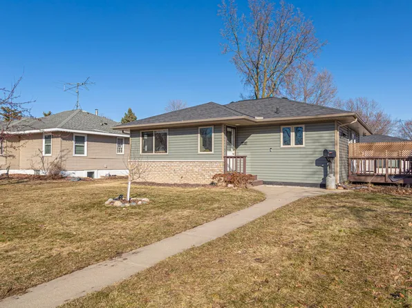 235 S Cedar St, Belle Plaine, MN 56011