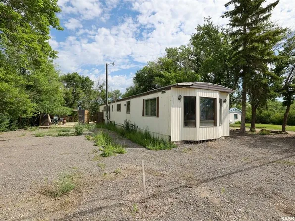 104 Nicoll AVENUE, Regina Beach, SK S0G 4C0