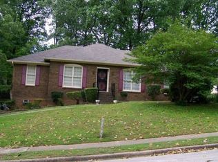 909 Eastwyck Pl, Birmingham, AL 35215