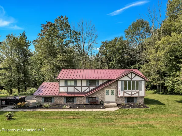 7 Keen Ln, Waymart, PA 18472