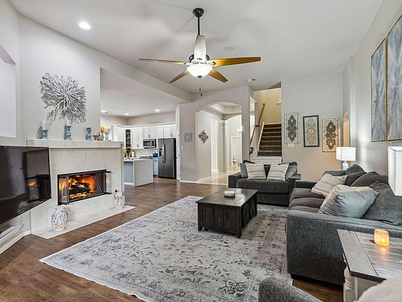 5th image of 3809 Northpark Dr