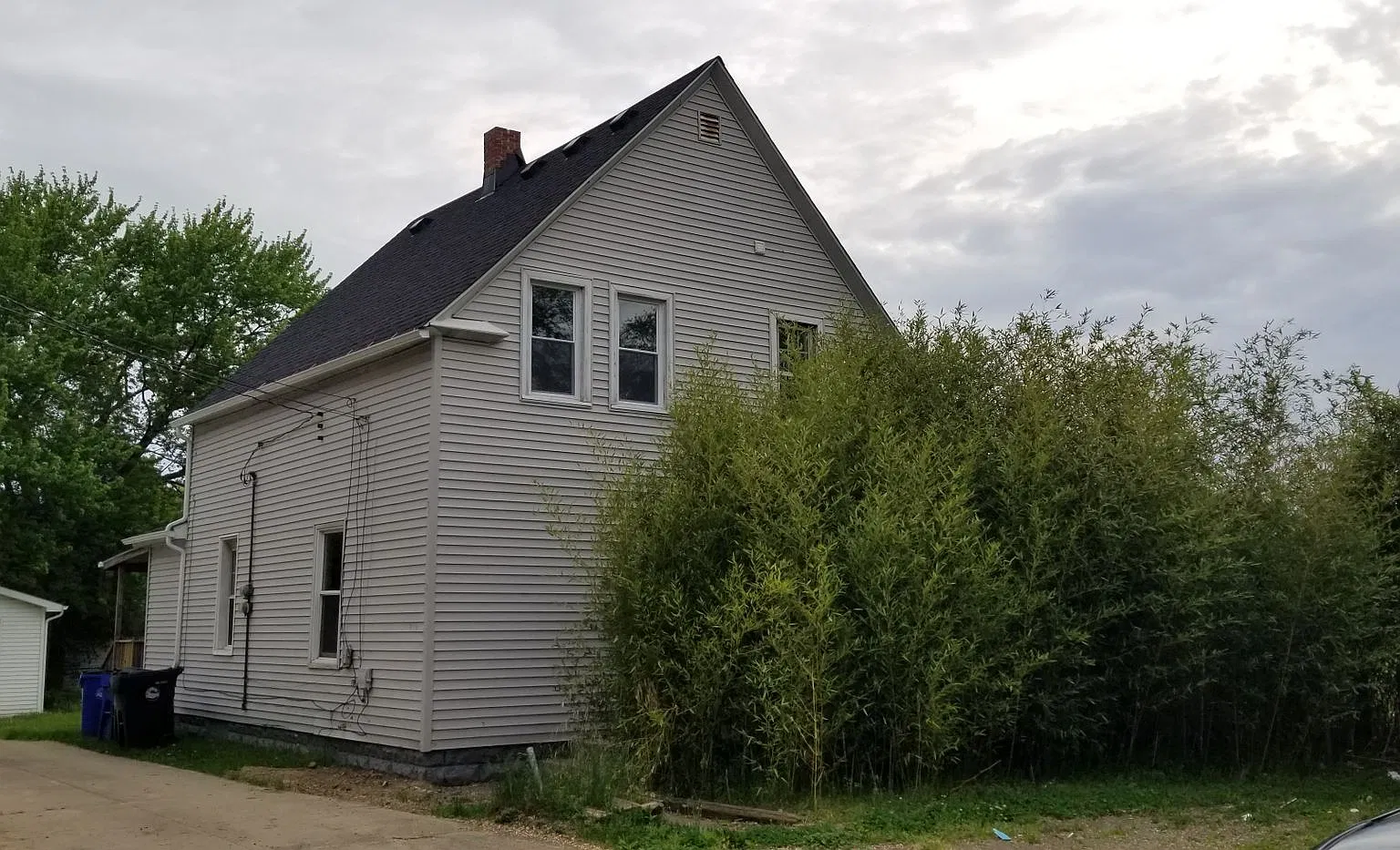 12000 Bennington Ave. — Photo 2