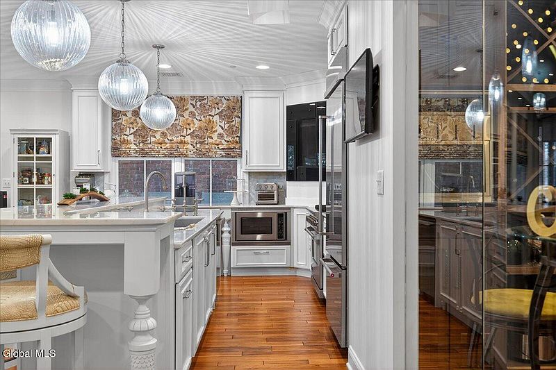 5th image of 268 Broadway Unit 312