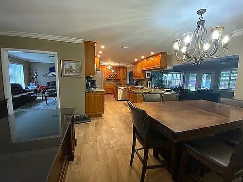 2216 N 45th Ave Photo 1