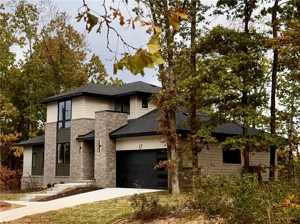 17 Lanark Cir, Bella Vista, AR 72715
