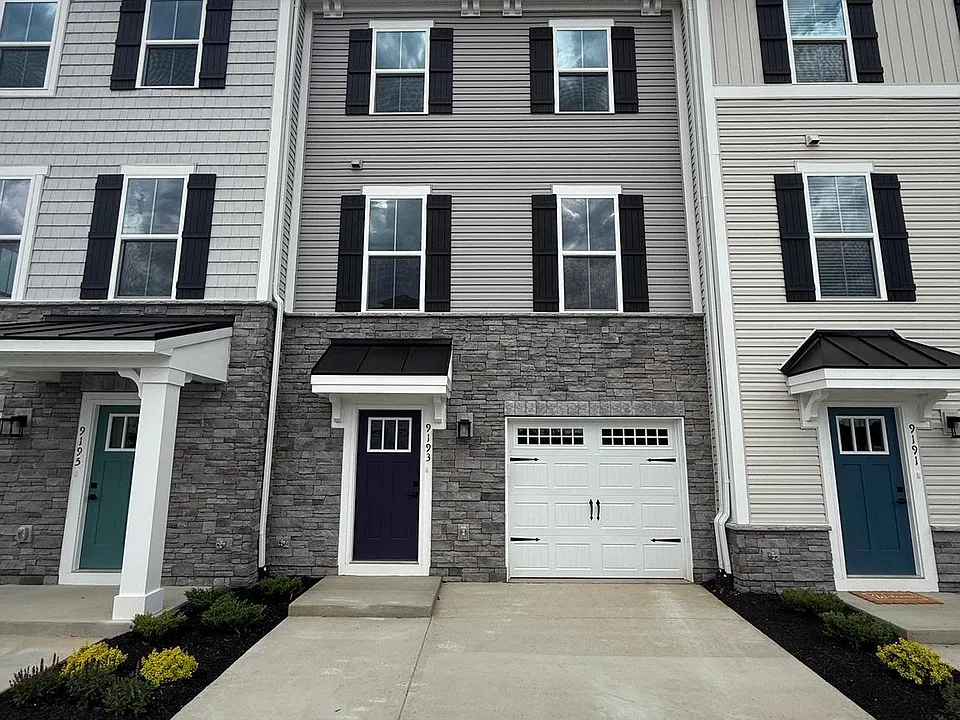 9193 Edenderry Dr