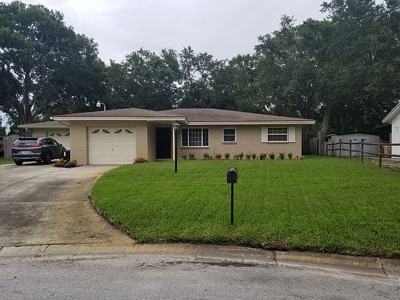 3rd image of 2107 Poinciana Ter