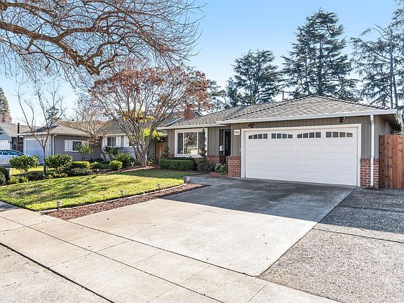 2nd image of 2106 Leon Dr