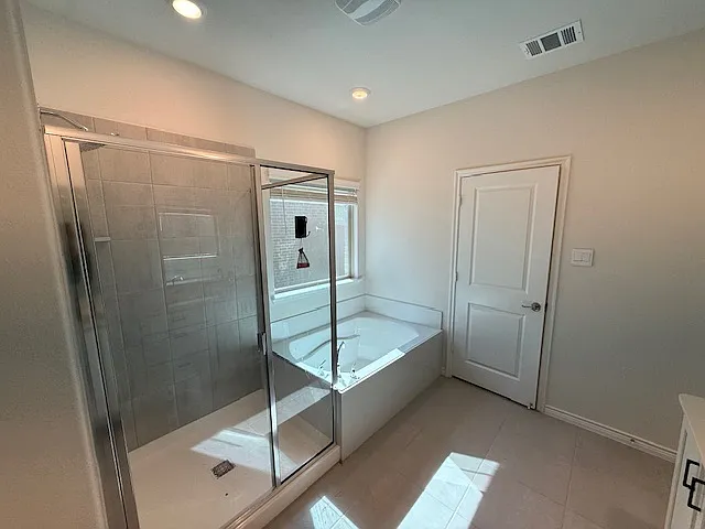 3837 Silver City Ave — Photo 14