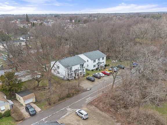 4th image of 3400 Francis St