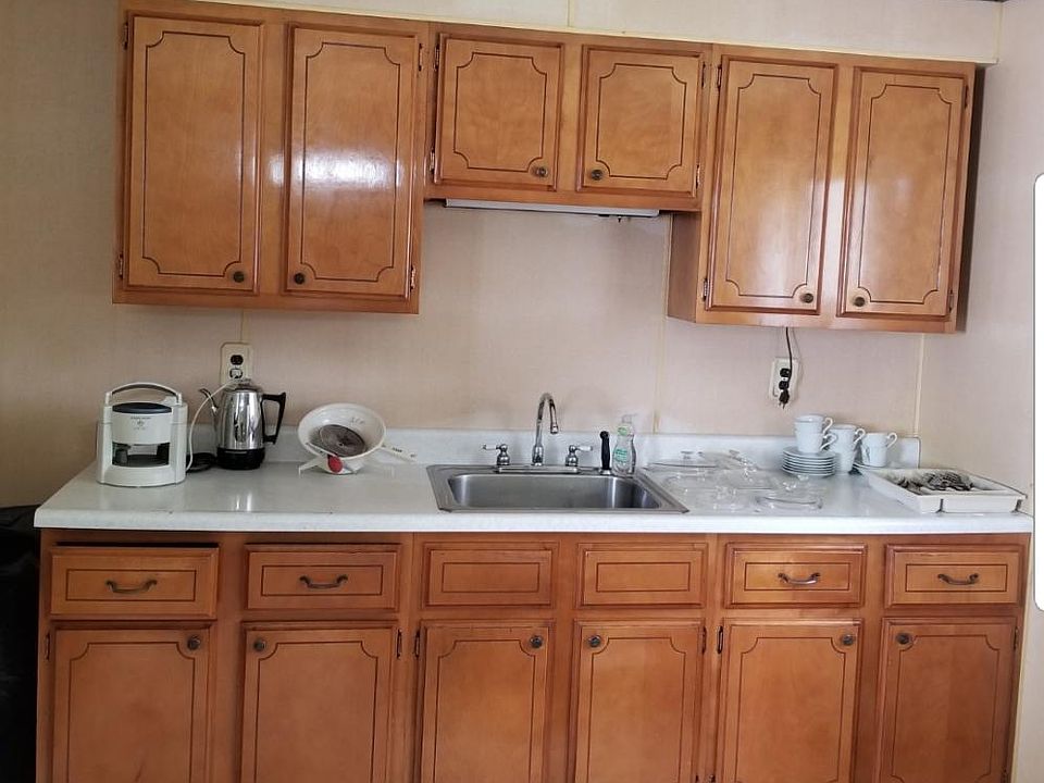 2nd image of 79 Cooper St #79