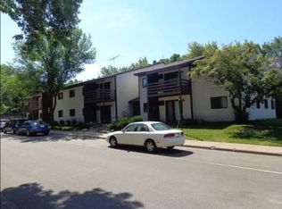906 3rd Ave NE APT 207, Buffalo, MN 55313