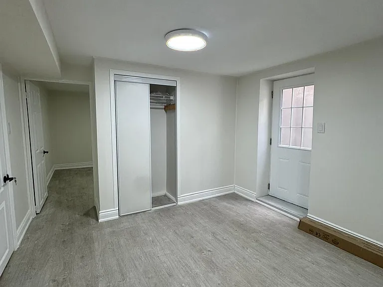 44 Royal Orchard Blvd — Photo 7
