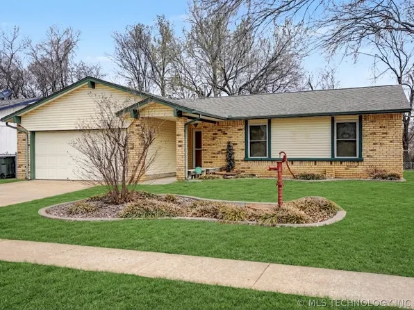 3005 S Ash Ave W, Broken Arrow, OK 74012