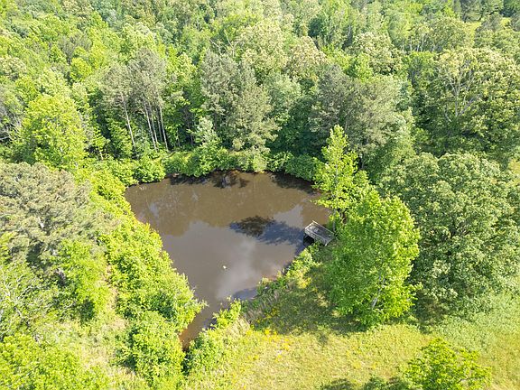 2nd image of 451 Lindsay Springs Rd