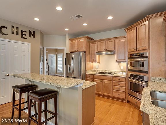 3rd image of 6131 Ferrier Ct