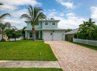 9391 SE Athena St, Hobe Sound, FL 33455
