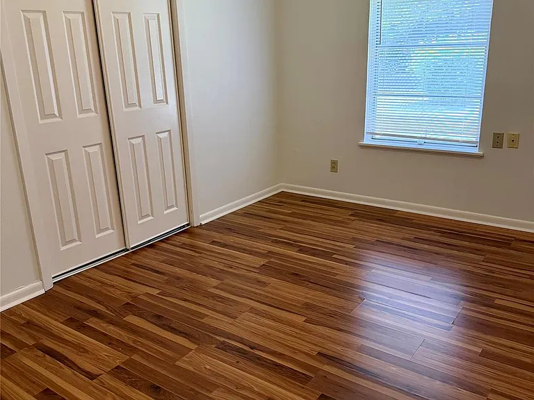 5510 Delwood Dr — Photo 9