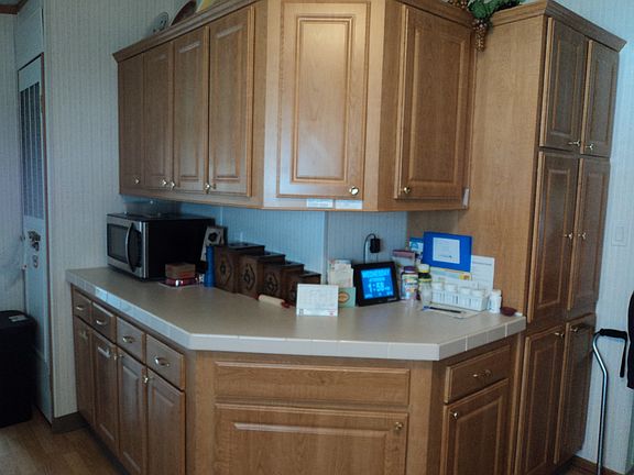 5th image of 57 Ashley Dr