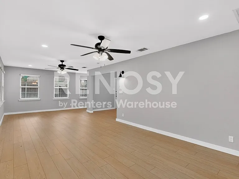 1408 Seely St — Photo 21