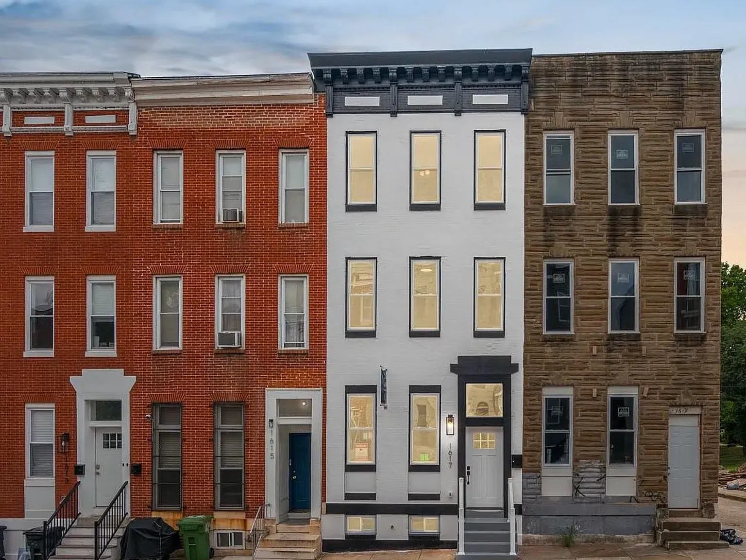1 bed, 3000 sqft, $900 — Photo 1