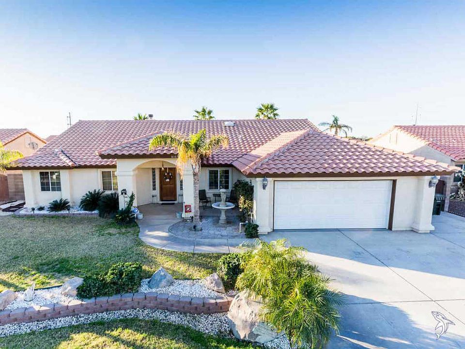 1st image of 8107 E Lorenzo Ln