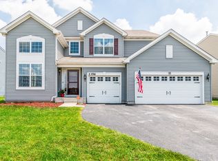 2356 Mayfield Dr, Montgomery, IL 60538