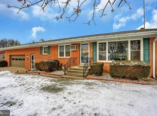 325 Linden Ave, Hanover, PA 17331
