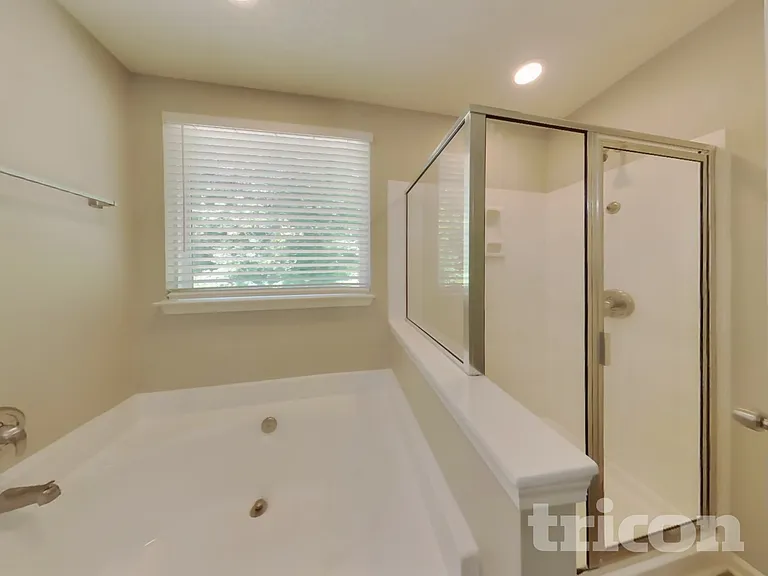 4035 Far West Dr — Photo 14