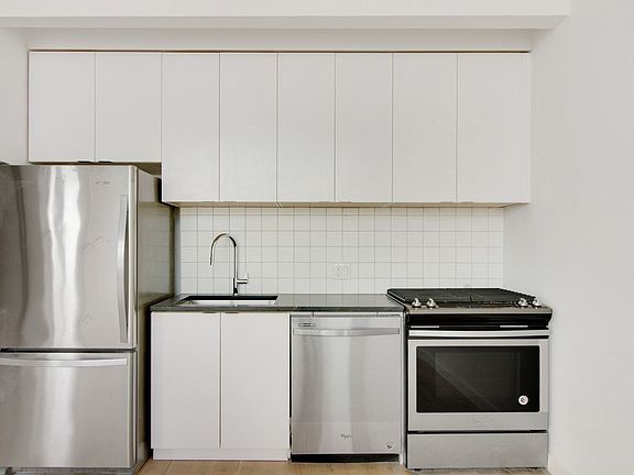 2nd image of 334 Himrod St Penthouse 9