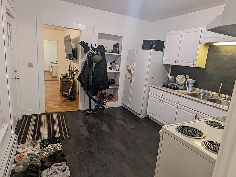 26 Ham St #3 — Photo 7