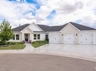 360 Syringa Springs Dr, Fruitland, ID 83619