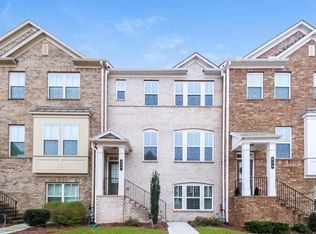 826 Sunset Park Dr, Suwanee, GA 30024