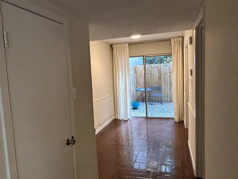 3811 Holland Ave #1 — Photo 2