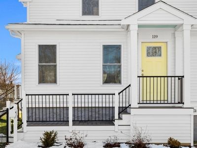 119 Pebble St, Fall River, MA, 02721