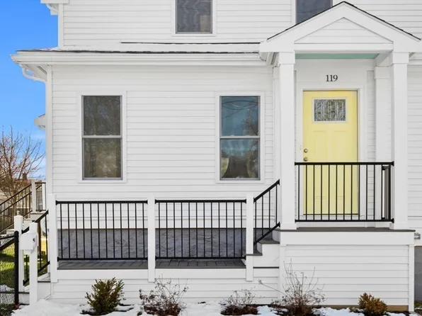 119 Pebble St, Fall River, MA 02721