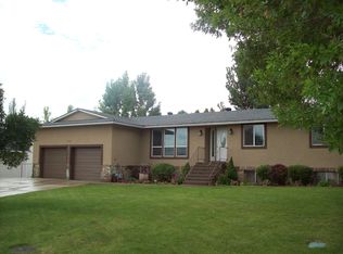 935 Club House Dr, Roosevelt, UT 84066