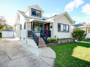 2563 N 58th St, Milwaukee, WI 53210