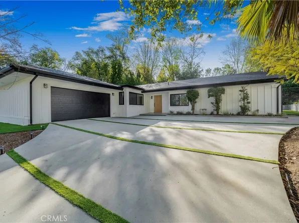 24344 Crestlawn St, Woodland Hills, CA 91367