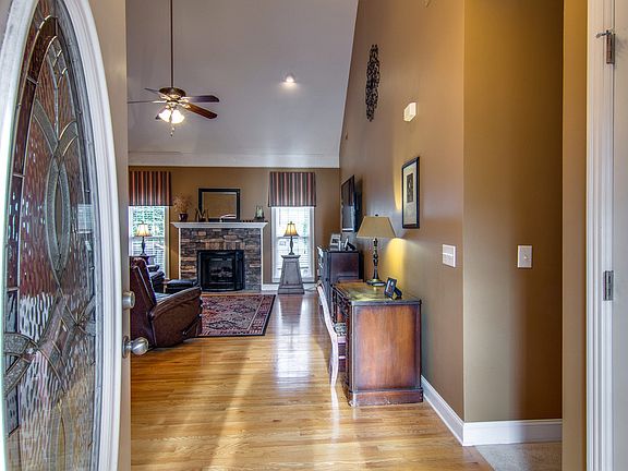 3rd image of 2764 Trasbin Ct