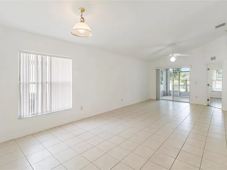 11055 Rouse Run Cir — Photo 10