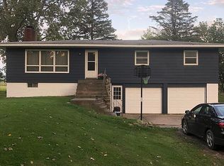 N4512 W Townline Rd, Marinette, WI 54143