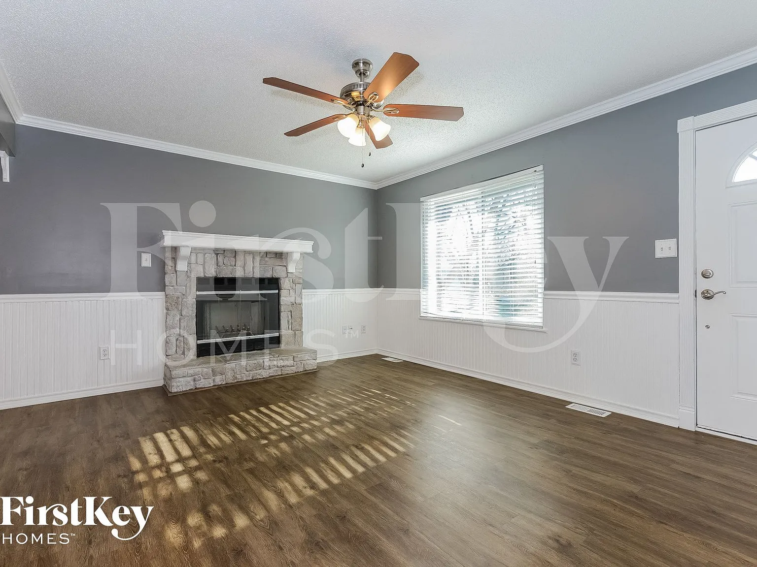 3 bed, 2.0 bath, 1500 sqft, $2,295 — Photo 3
