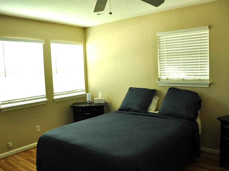 4723 Polk St — Photo 5