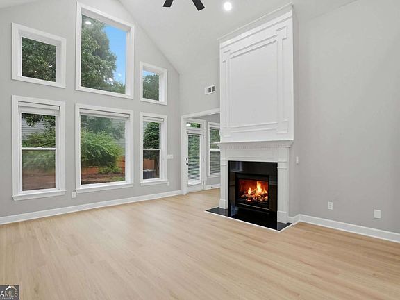 3rd image of 3345 Olivia Ct