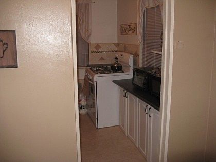 4th image of 19918 19th Ave