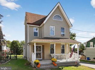 606 Seneca Ave, Norwood, PA 19074