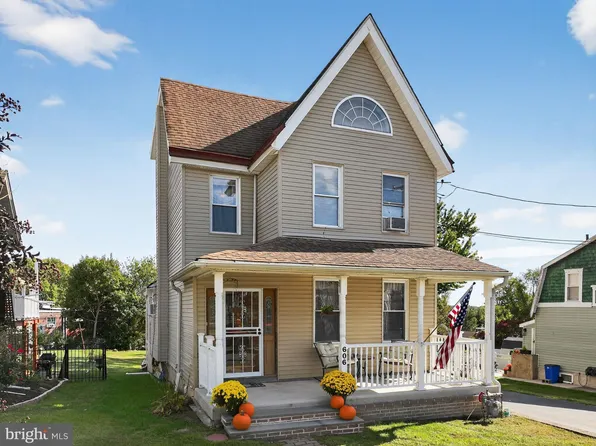 606 Seneca Ave, Norwood, PA 19074